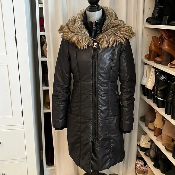 LE CHATEAU Black Puffer Coat  and Beige Fur Oversized Hoodie, Size XS/S - Picture 1 of 16